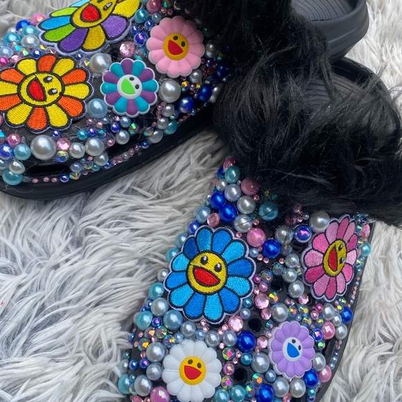 Custom Crocs - Picture 6 of 9